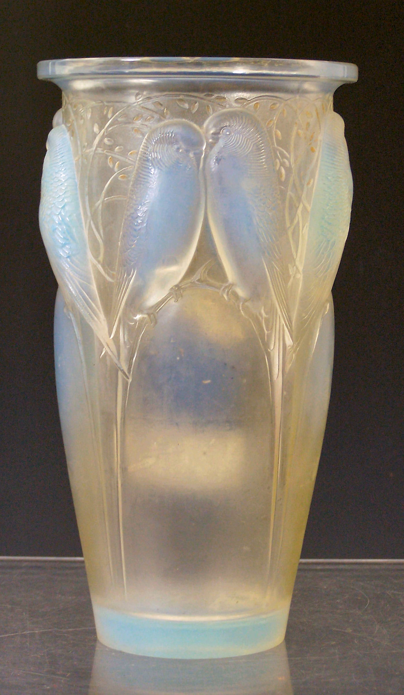 'Ceylan', a Lalique frosted and opalescent glass vase,