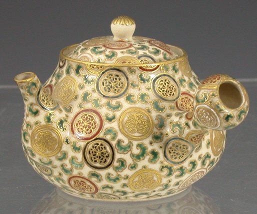 A small Japanese Satsuma teapot