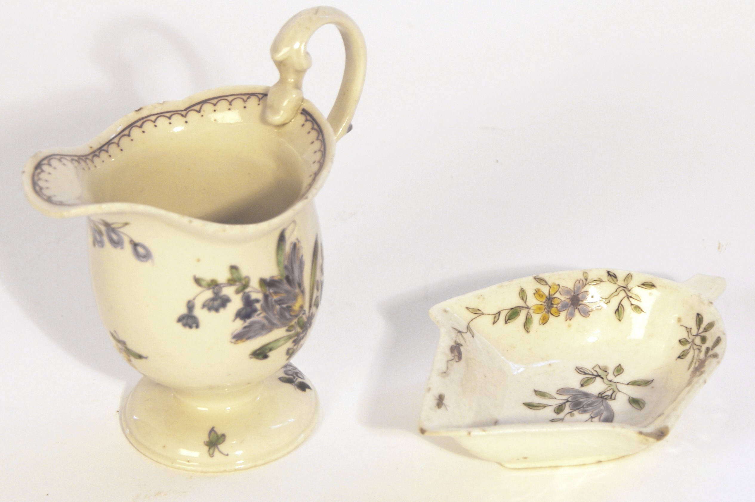 WORCESTER POLYCHROME PAINTED IVY LEAF SHAPED PICKLE DISH