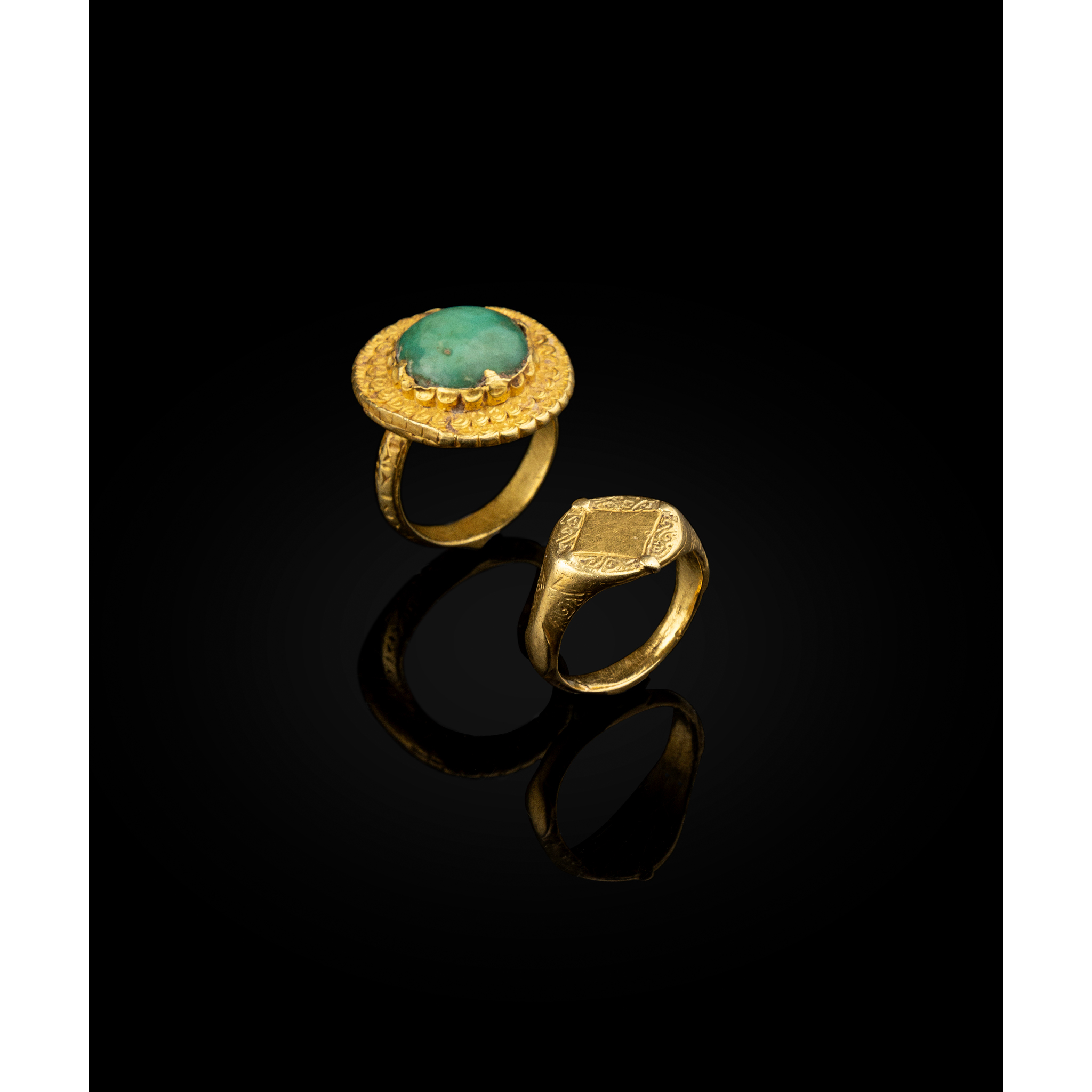 TWO FINE TIMURID GOLD RINGS