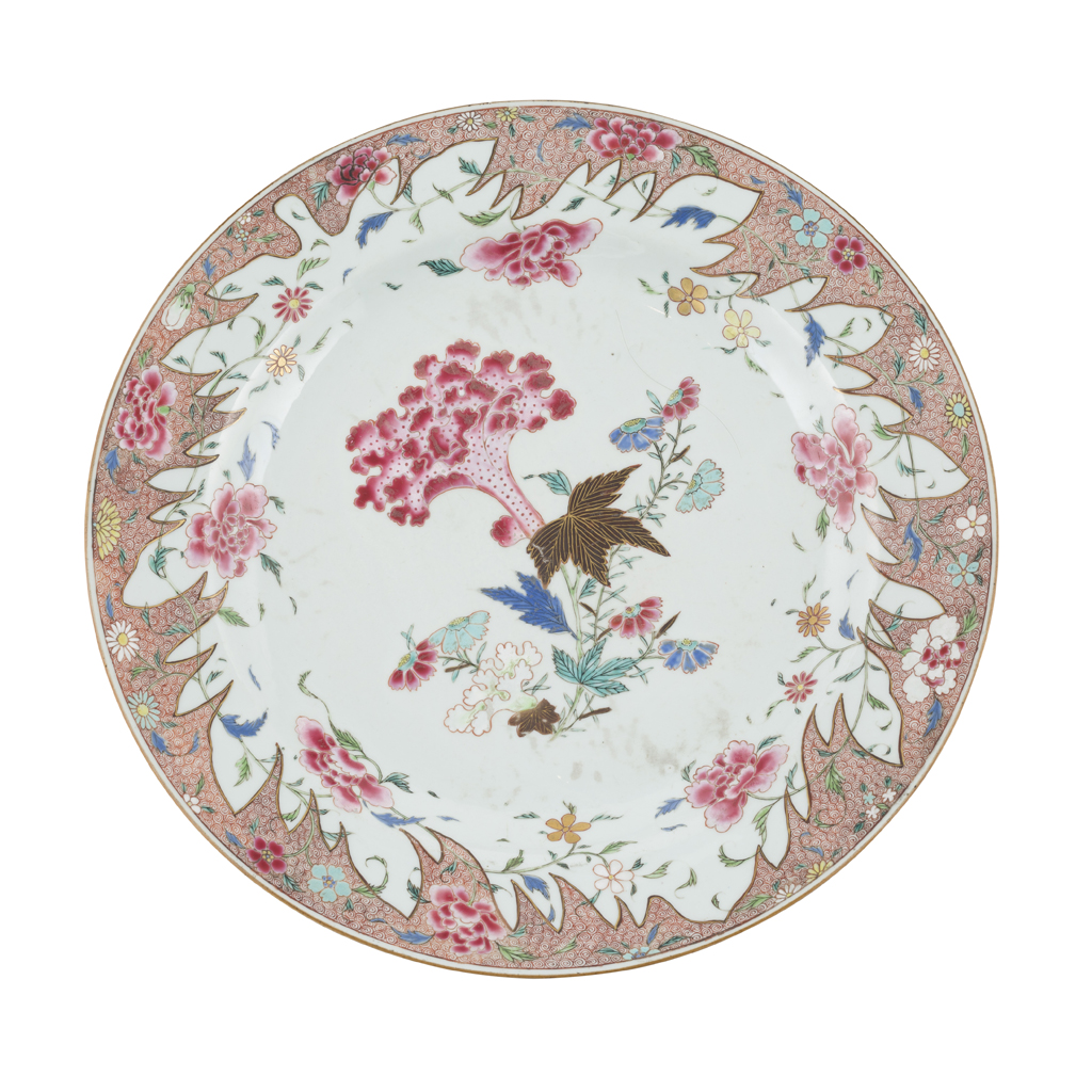 PAIR OF FAMILLE ROSE CHARGERS