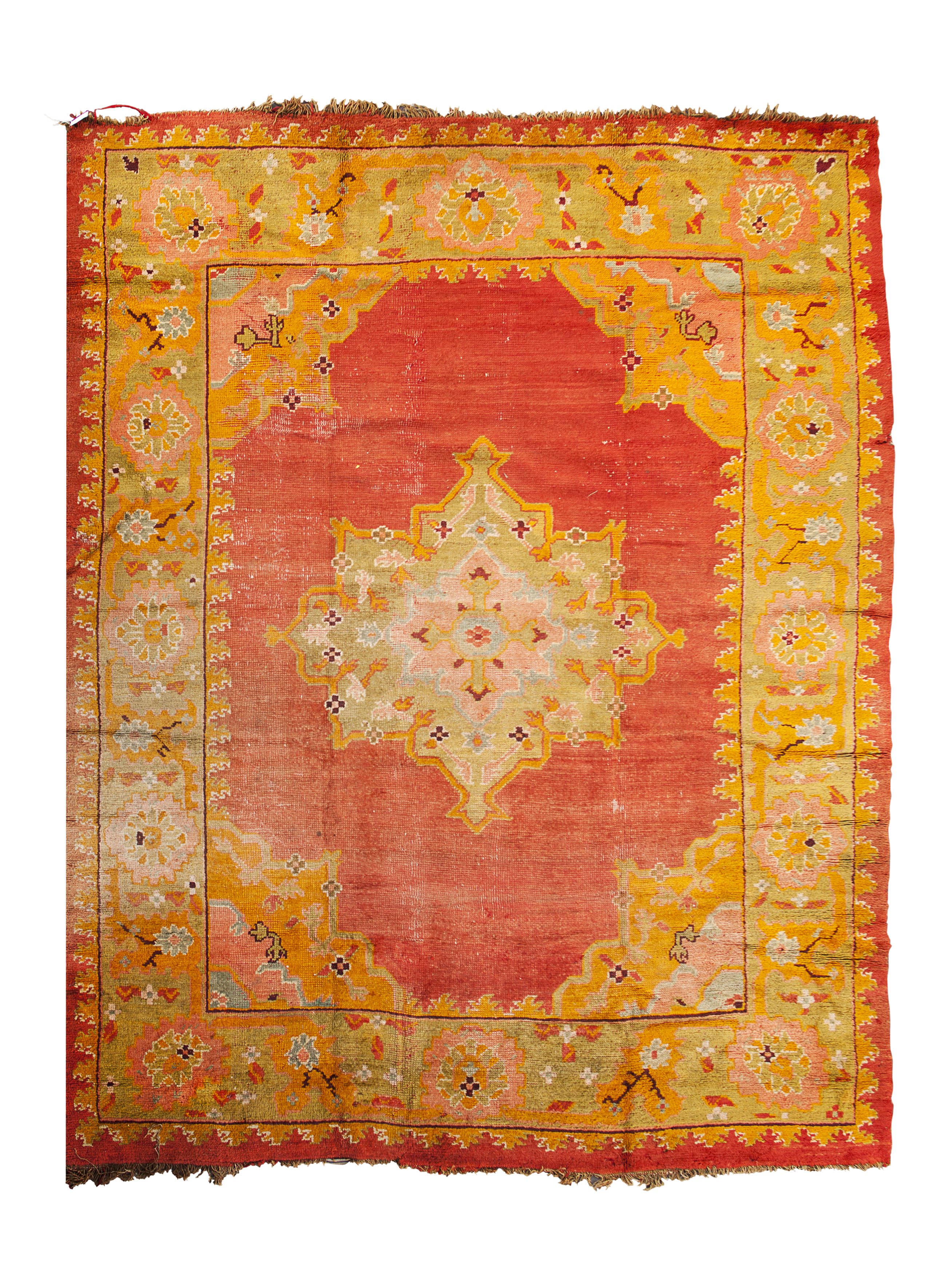 USHAK CARPET