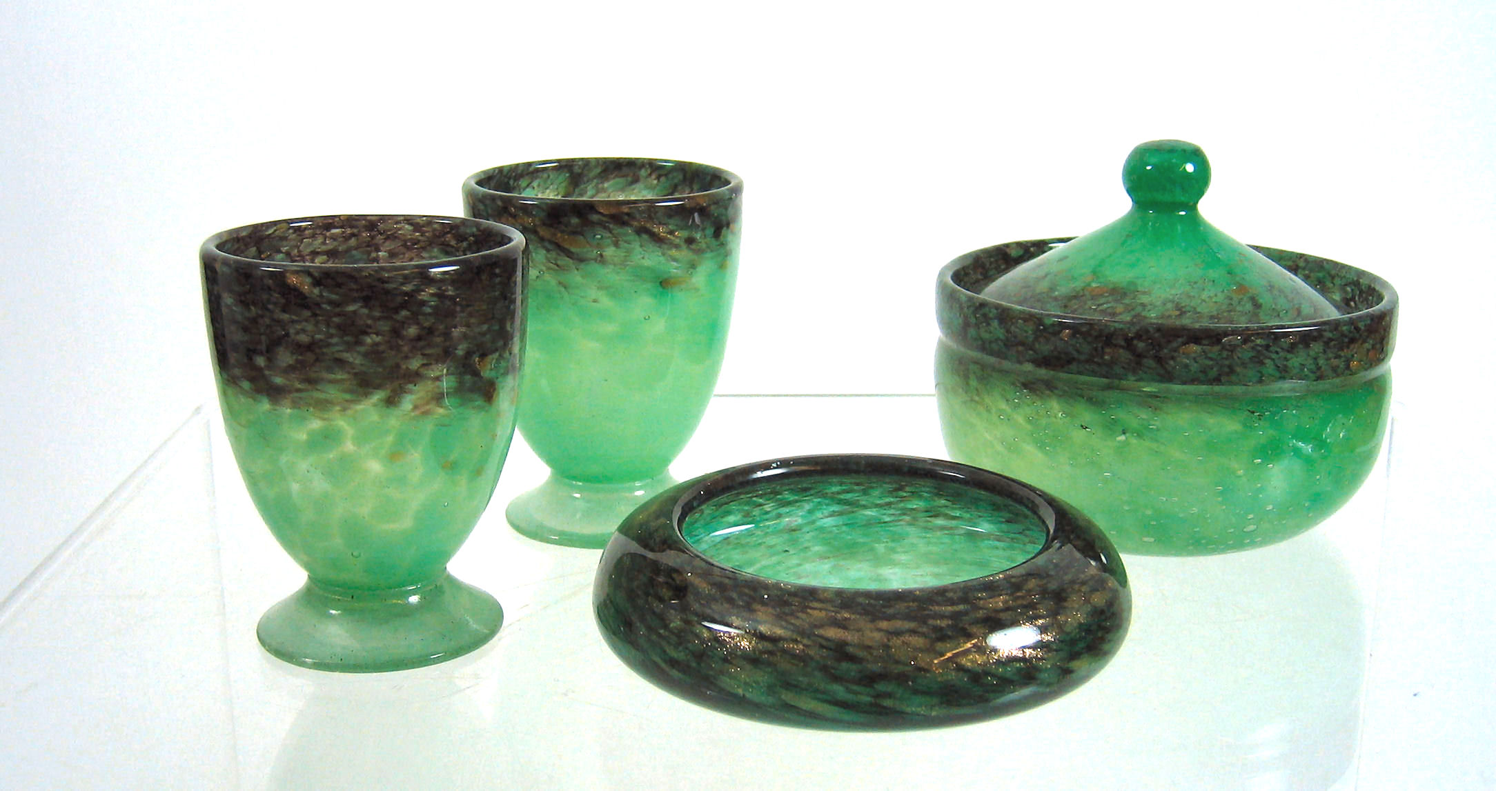 A Monart glass bowl and cover,