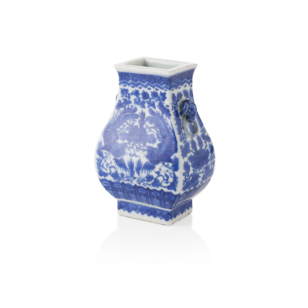 BLUE AND WHITE FANGHU-FORM VASE
