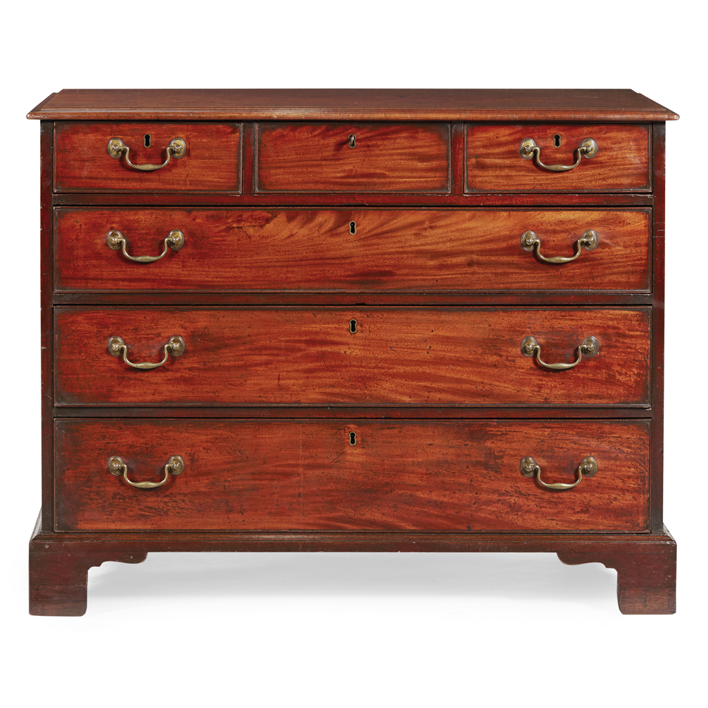 SCOTTISH GEORGE III MAHOGANY CHEST OF DRAWERS
