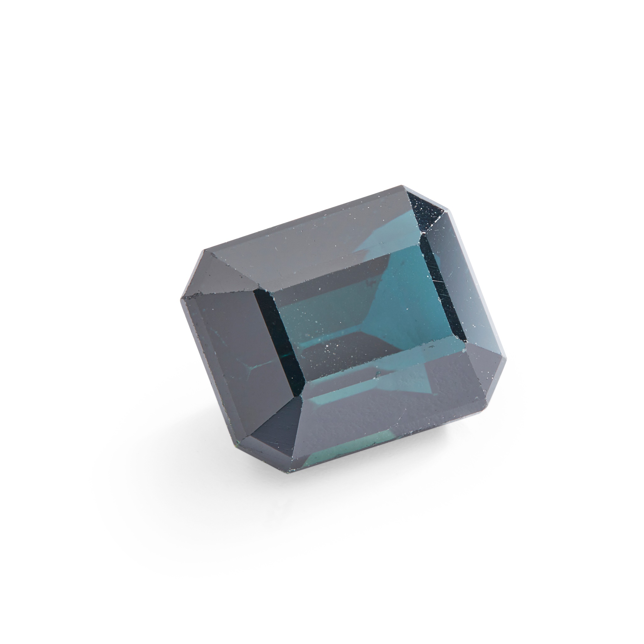 An unmounted sapphire
