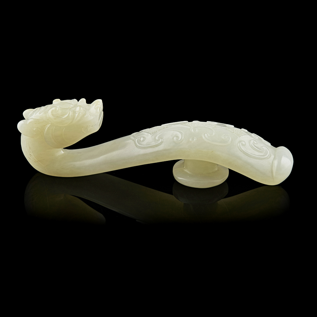 WHITE JADE 'DRAGON' BELT HOOK