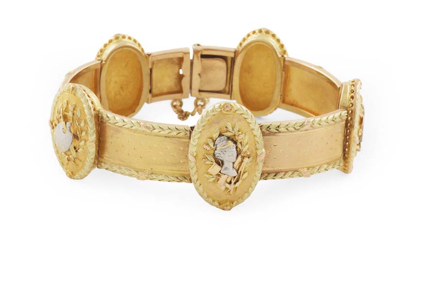 A fine mid 19th century gold bracelet