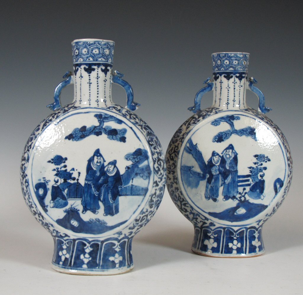 A pair of 19th/20th century Chinese porcelain moon flasks