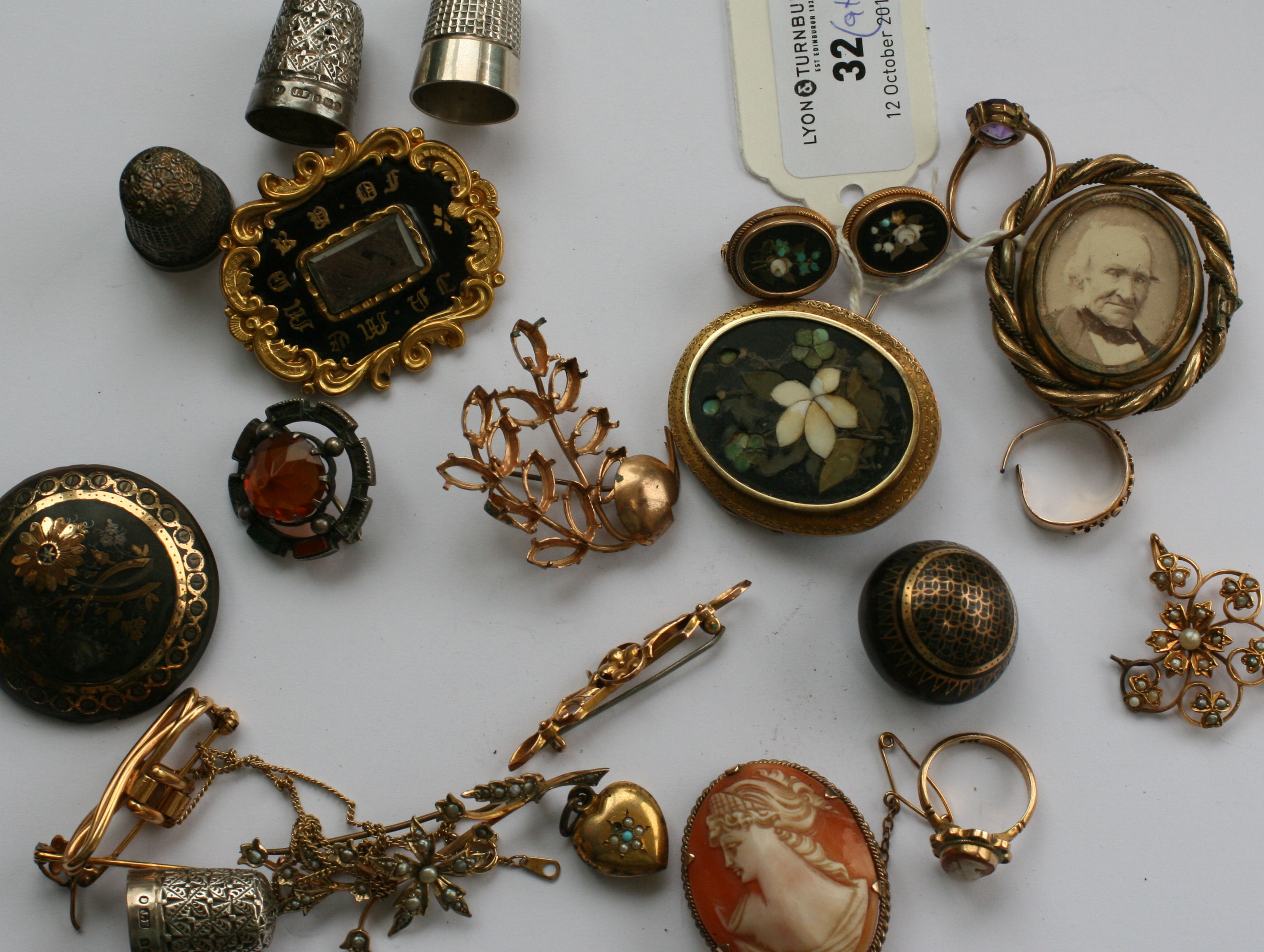 A collection of Victorian and other jewellery