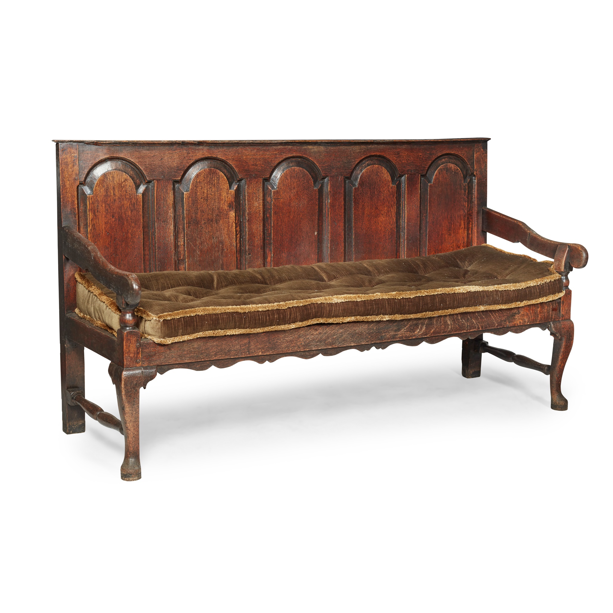 EARLY GEORGIAN OAK PANEL BACK SETTLE