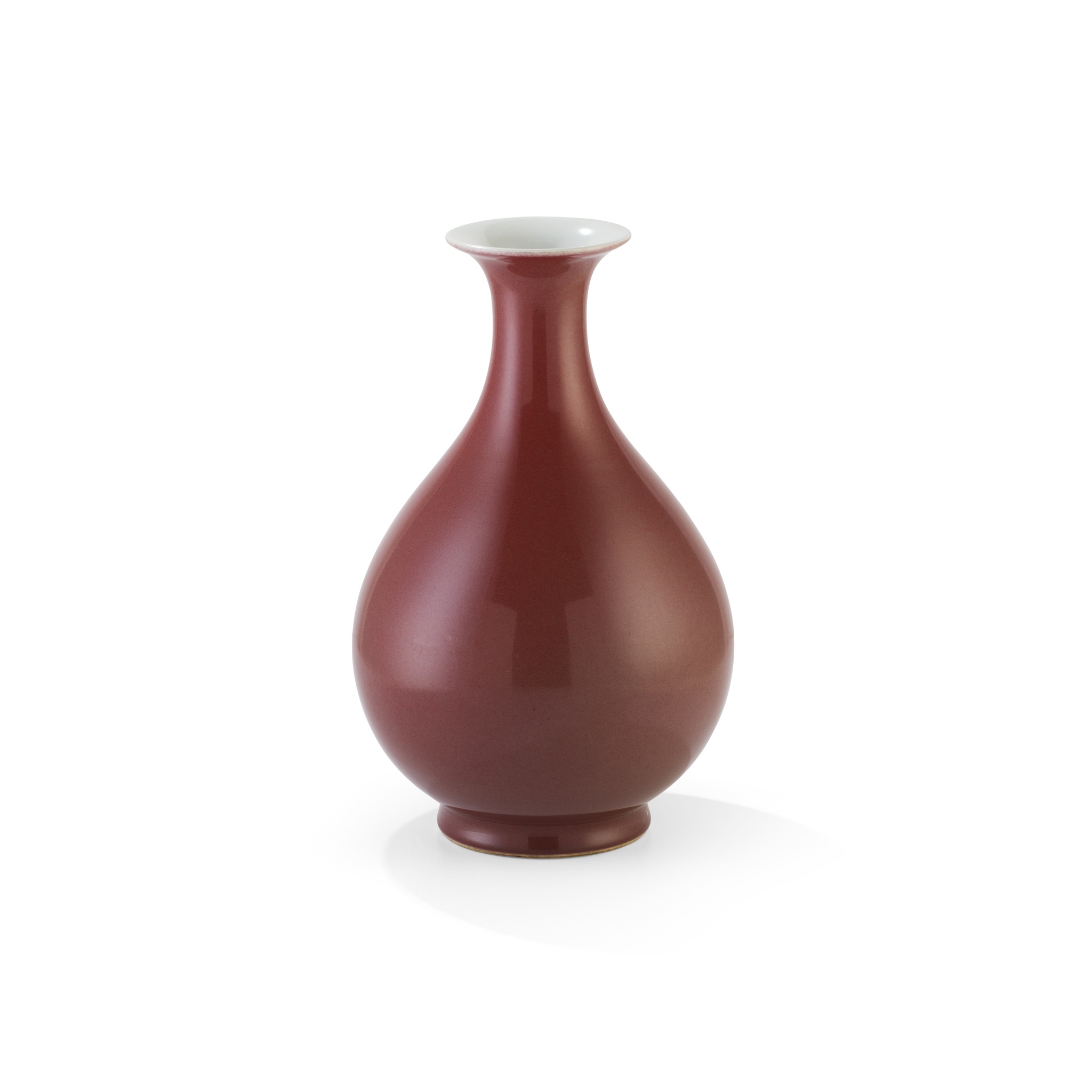 RED-GLAZED 'YUHUCHUAN' VASE