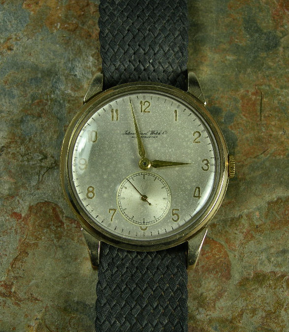 INTERNATIONAL WATCH CO. - a late 1950's 9ct gold gentleman's wrist watch,