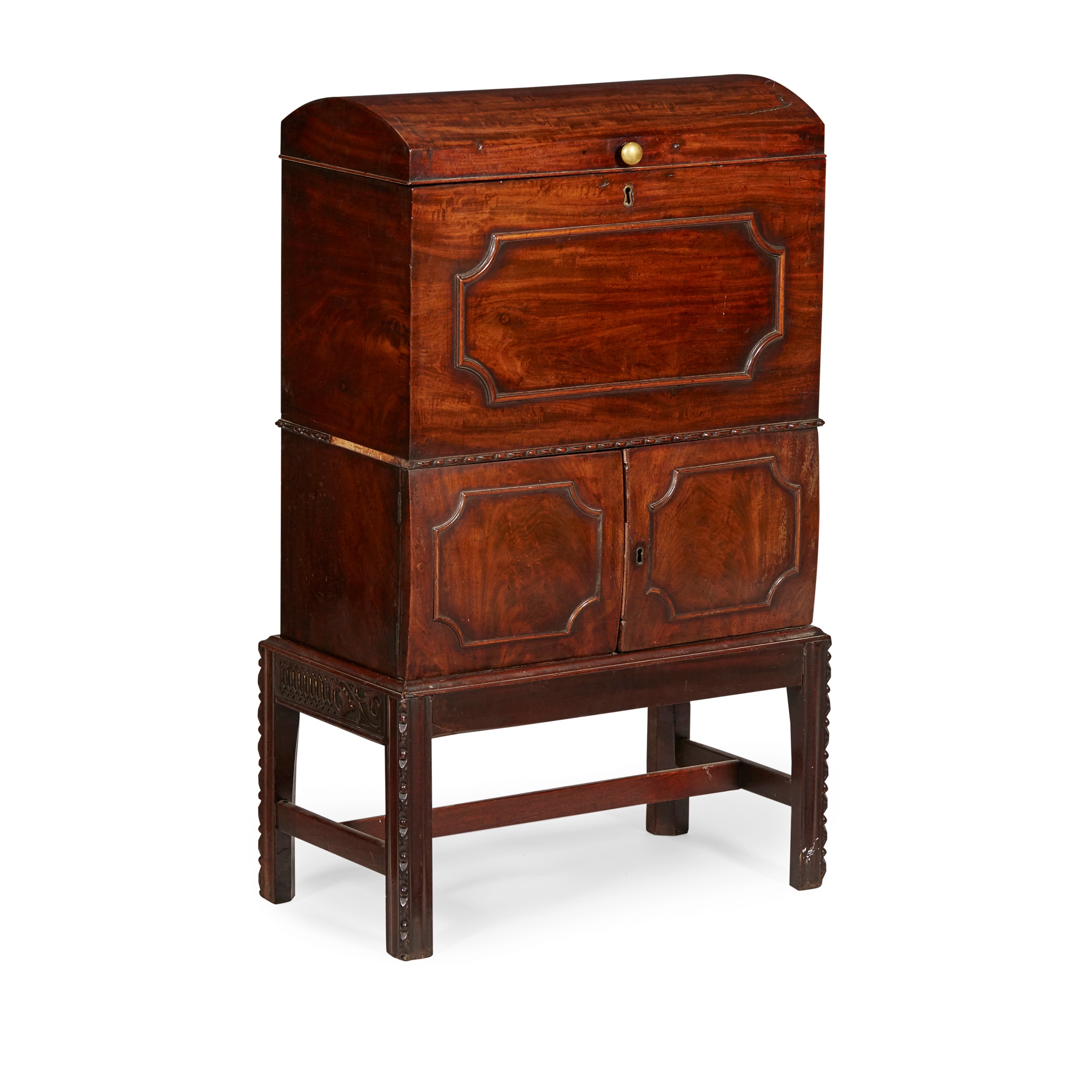 EARLY GEORGE III MAHOGANY DOME-TOP CELLARETTE