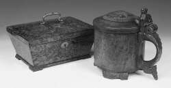 An early 19th century mulberry toilet box