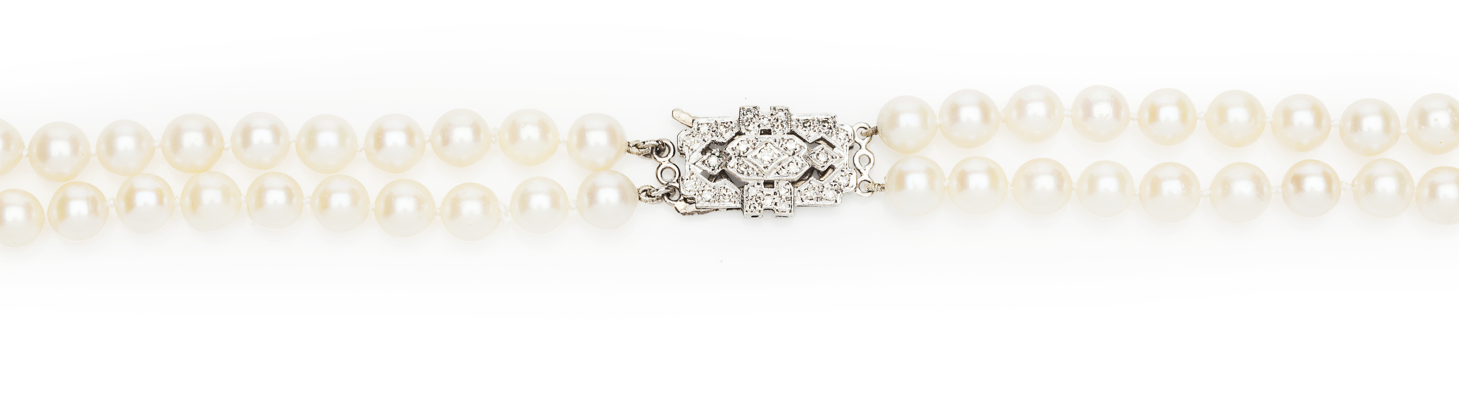 A double strand cultured pearl necklace