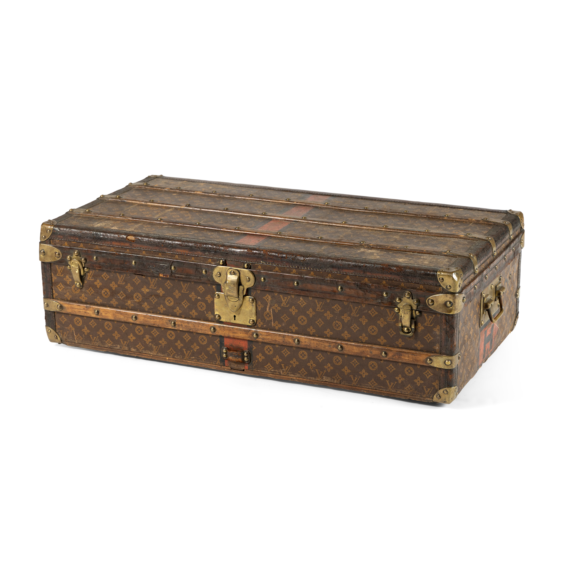 A LOUIS VUITTON STEAMER TRUNK