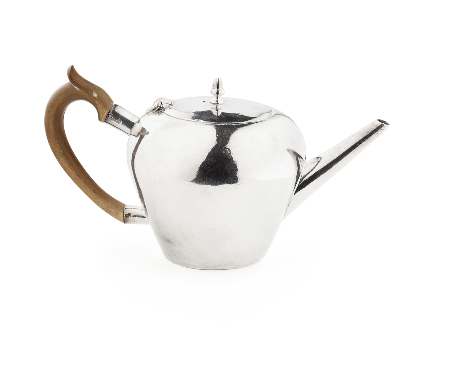 A fine George I Scottish tapered bullet teapot