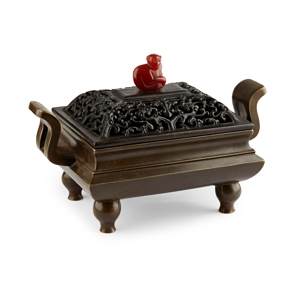 BRONZE RECTANGULAR CENSER AND WOOD COVER, FANG DING