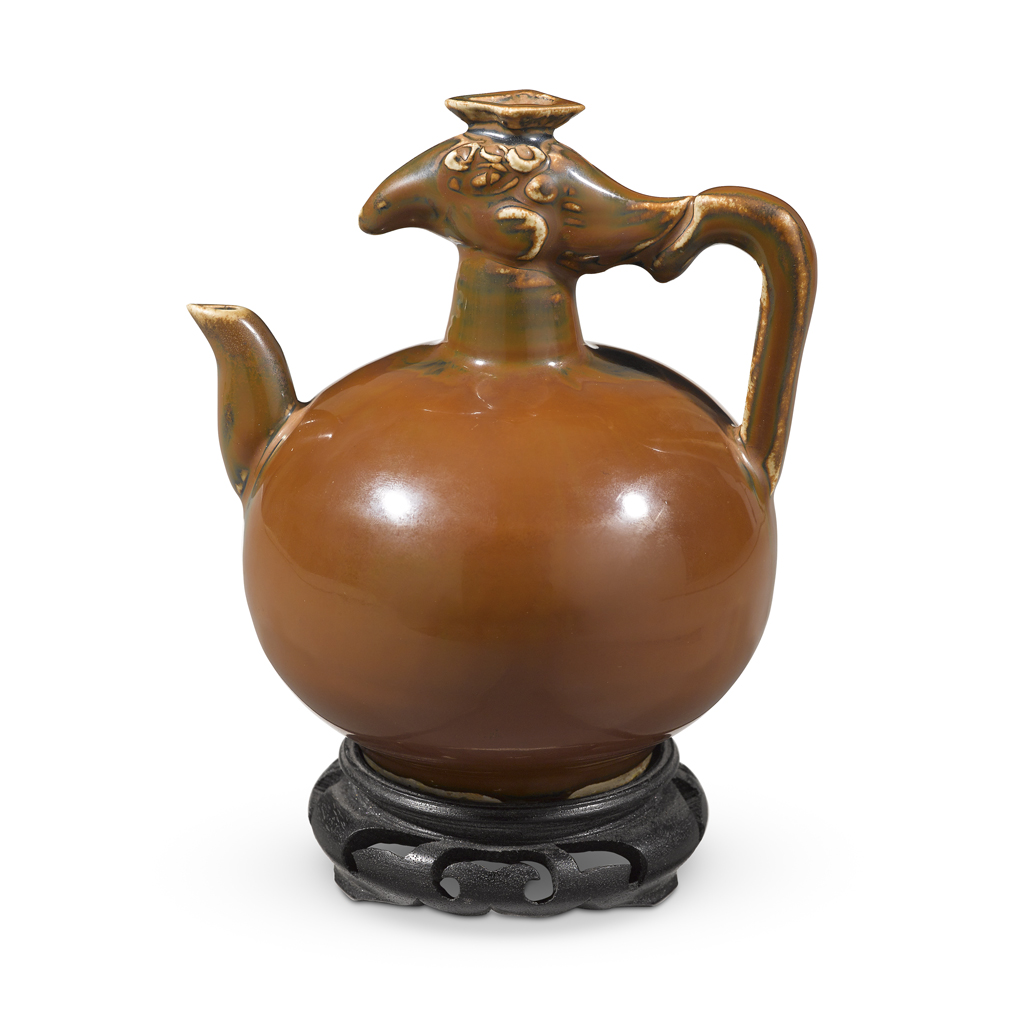 DING-TYPE PERSIMMON GLAZED 'PHOENIX HEAD' TEAPOT