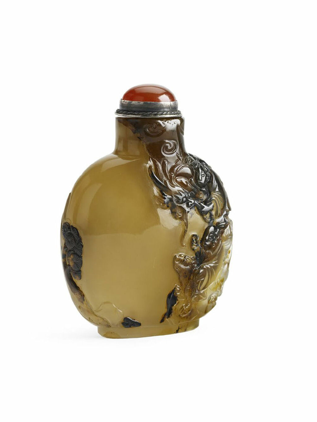 A Chinese cameo agate snuff bottle School of Zhiting
