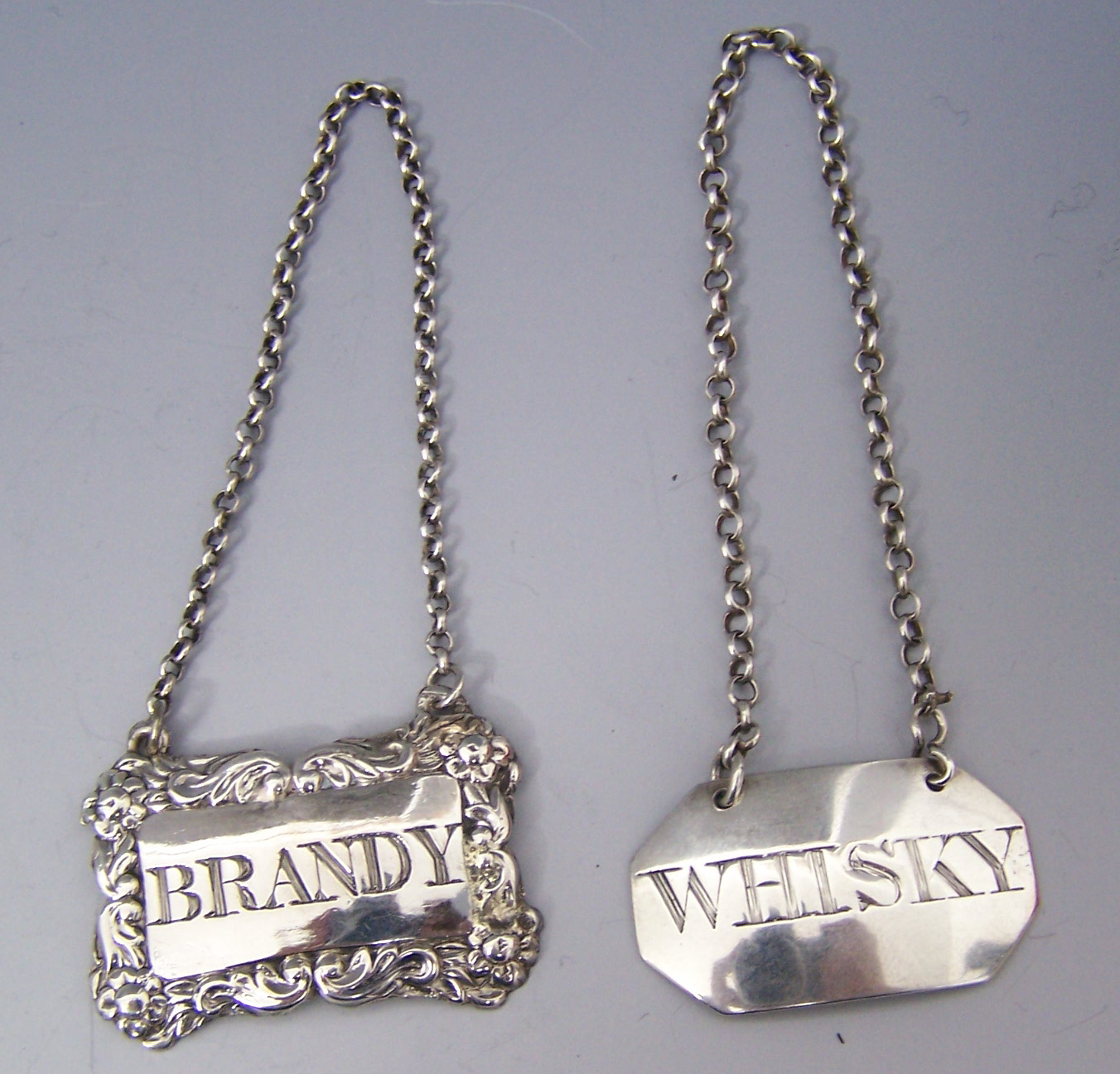 DUNDEE - a Scottish provincial spirit label,