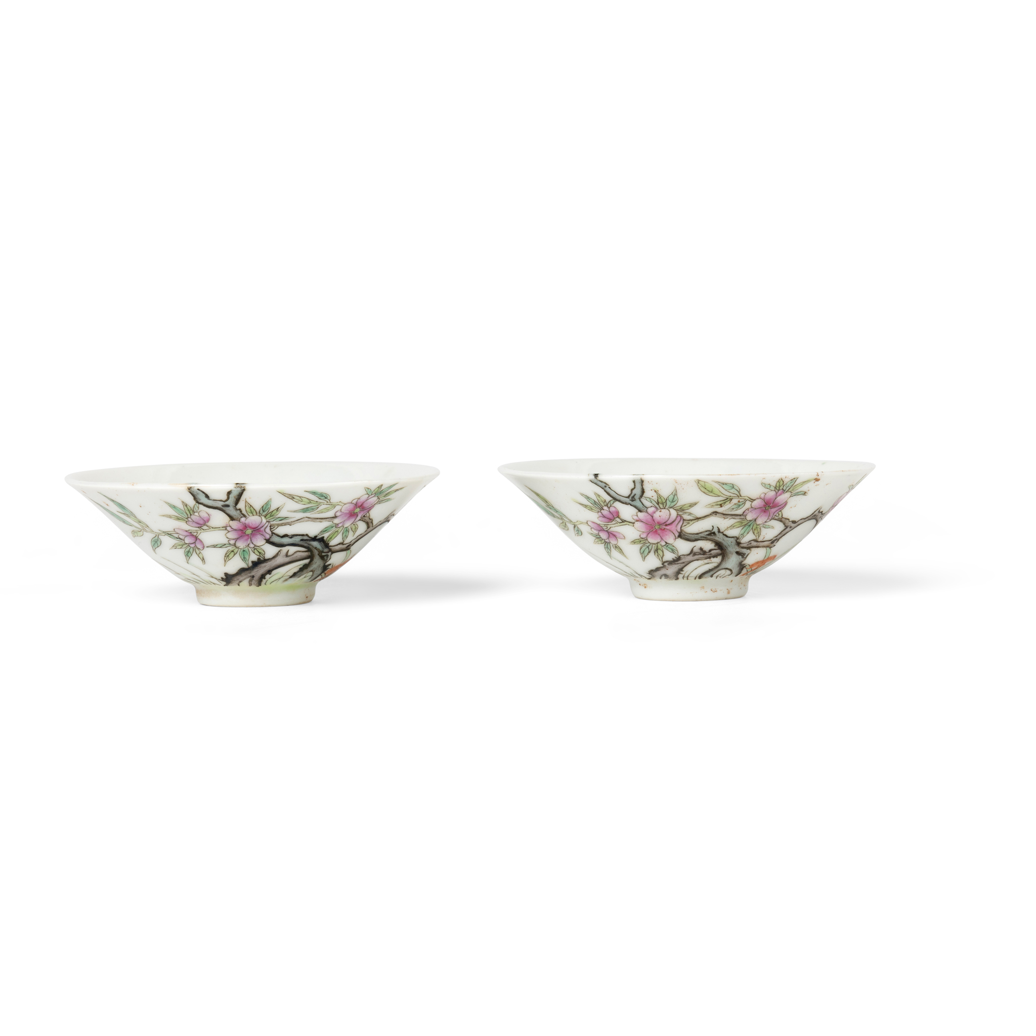 PAIR OF CHINESE FAMILLE ROSE CUPS