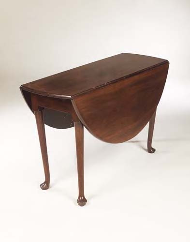 A George II mahogany drop leaf supper table,