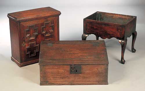 A Clarice Cliff jardiniere