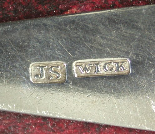 A Scottish Provincial fiddle pattern teaspoon