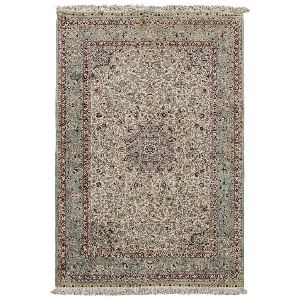 SILK HEREKE RUG