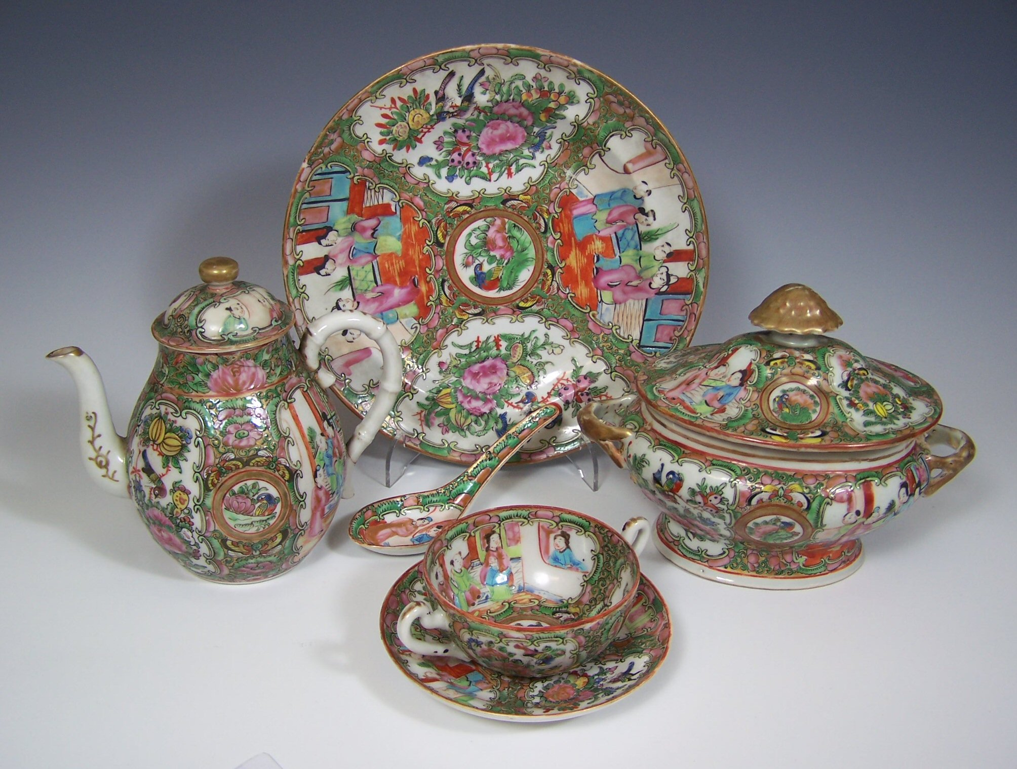 An extensive Canton famille rose dinner service,