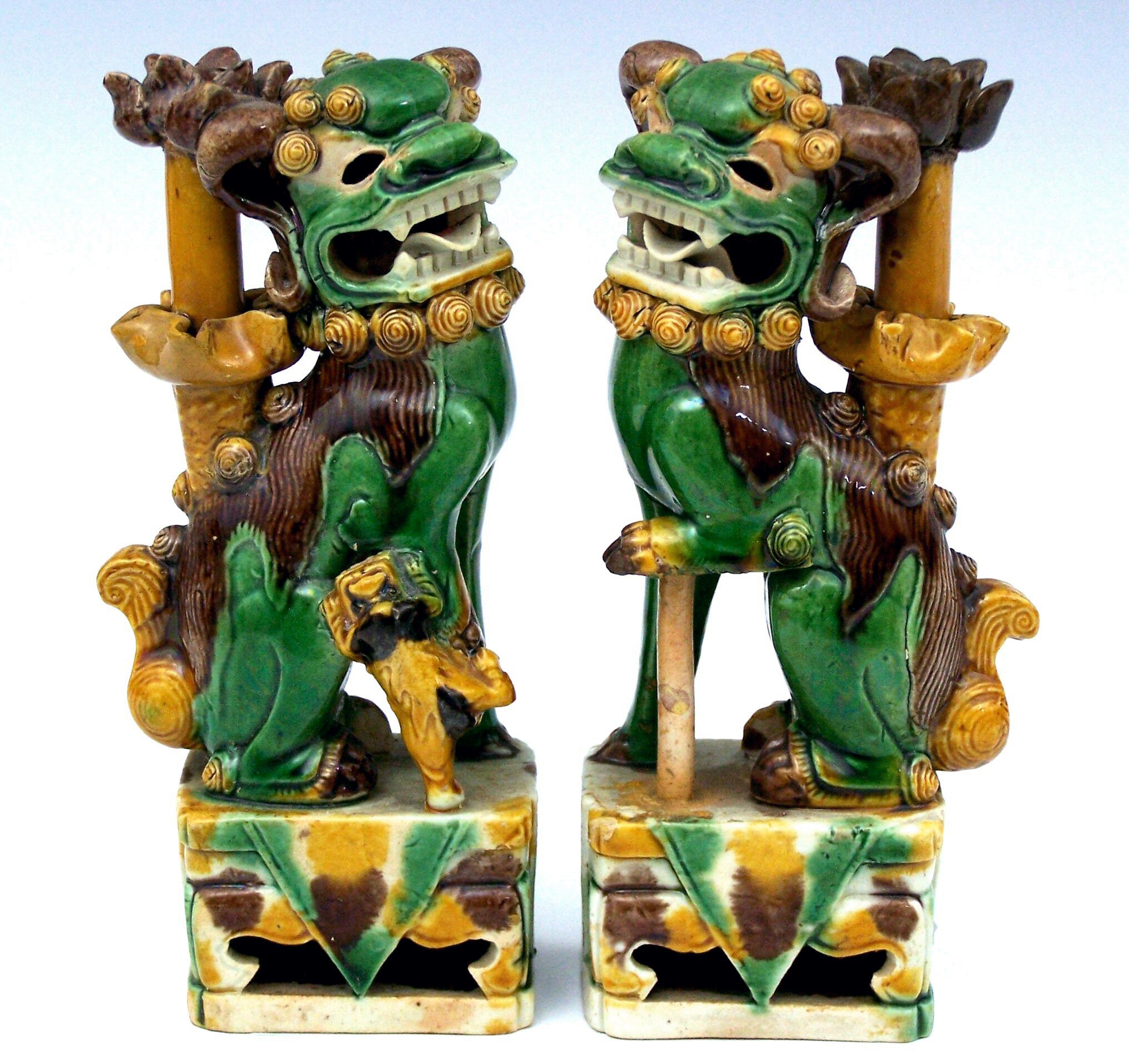 A small pair of Chinese Dog of Fo incense burners, 18th century,