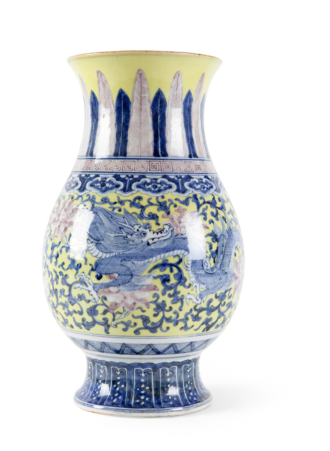 CHINESE FAMILLE JAUNE VASE