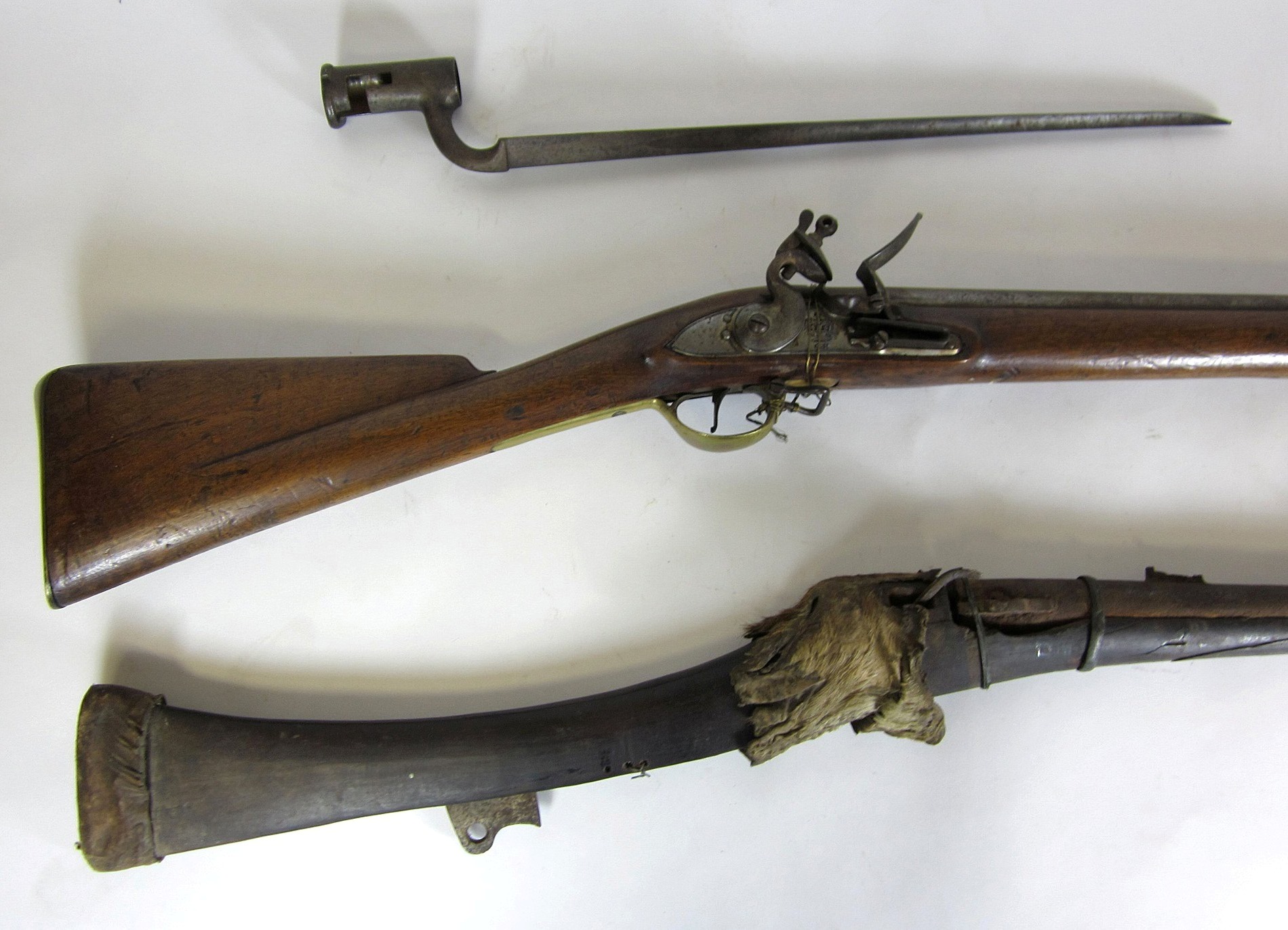 FLINTLOCK INDIA PATTERN MILITARY MUSKET