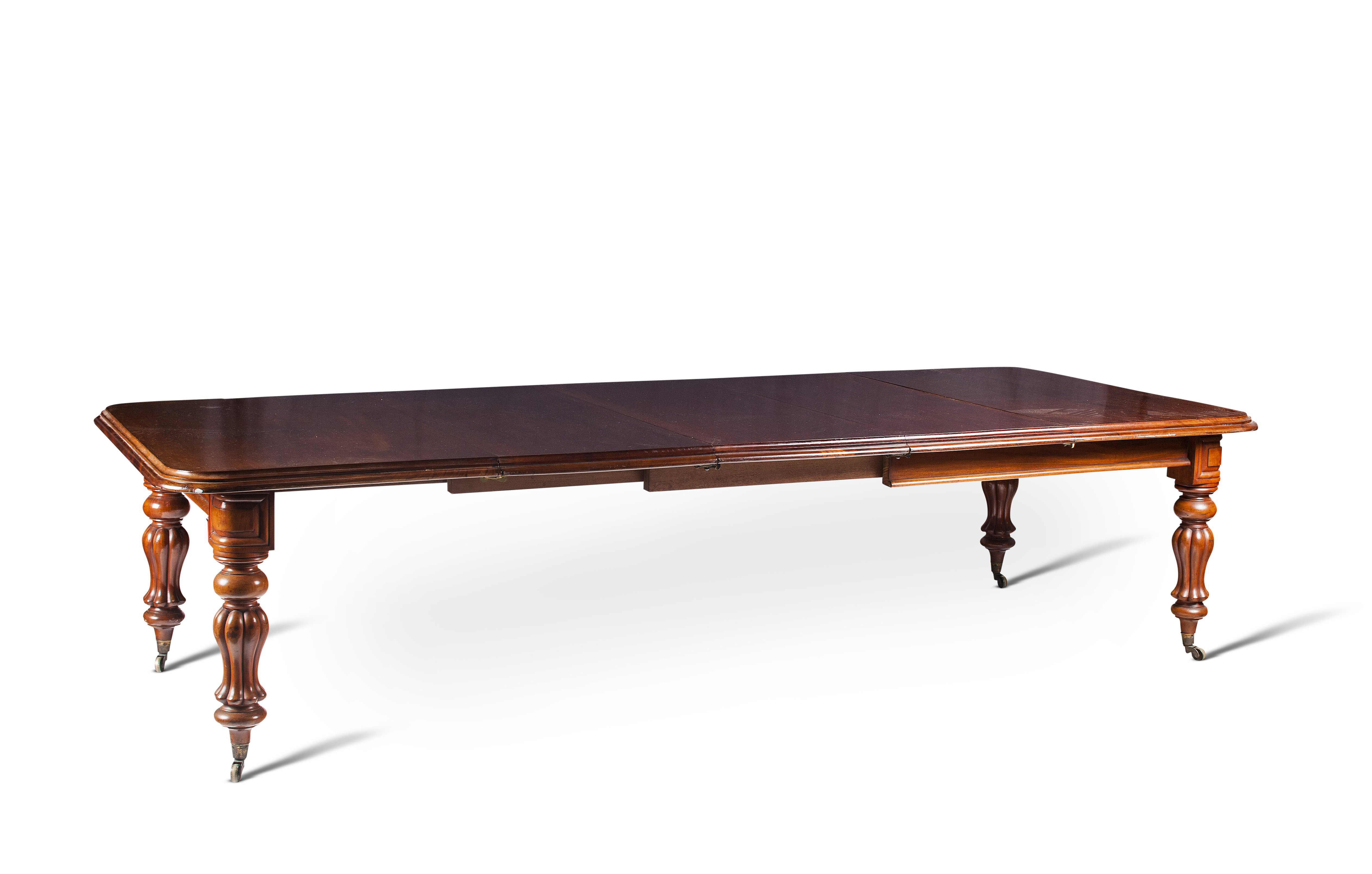VICTORIAN MAHOGANY EXTENDING DINING TABLE
