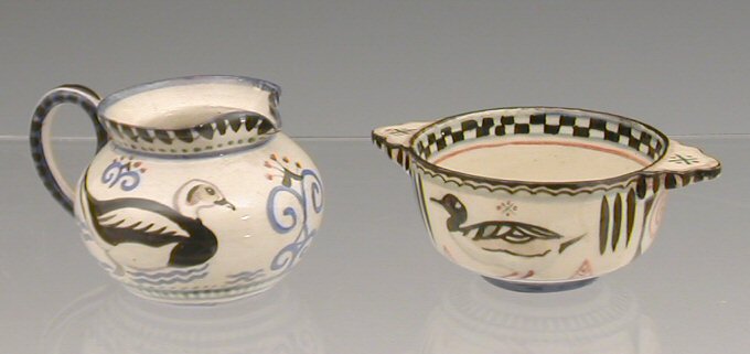 Two pieces of Zoo pottery,