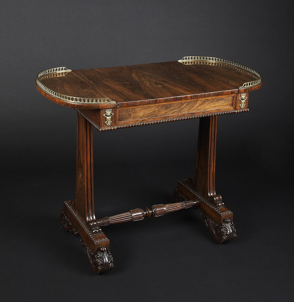 FINE GEORGE IV ROSEWOOD GAMES TABLE