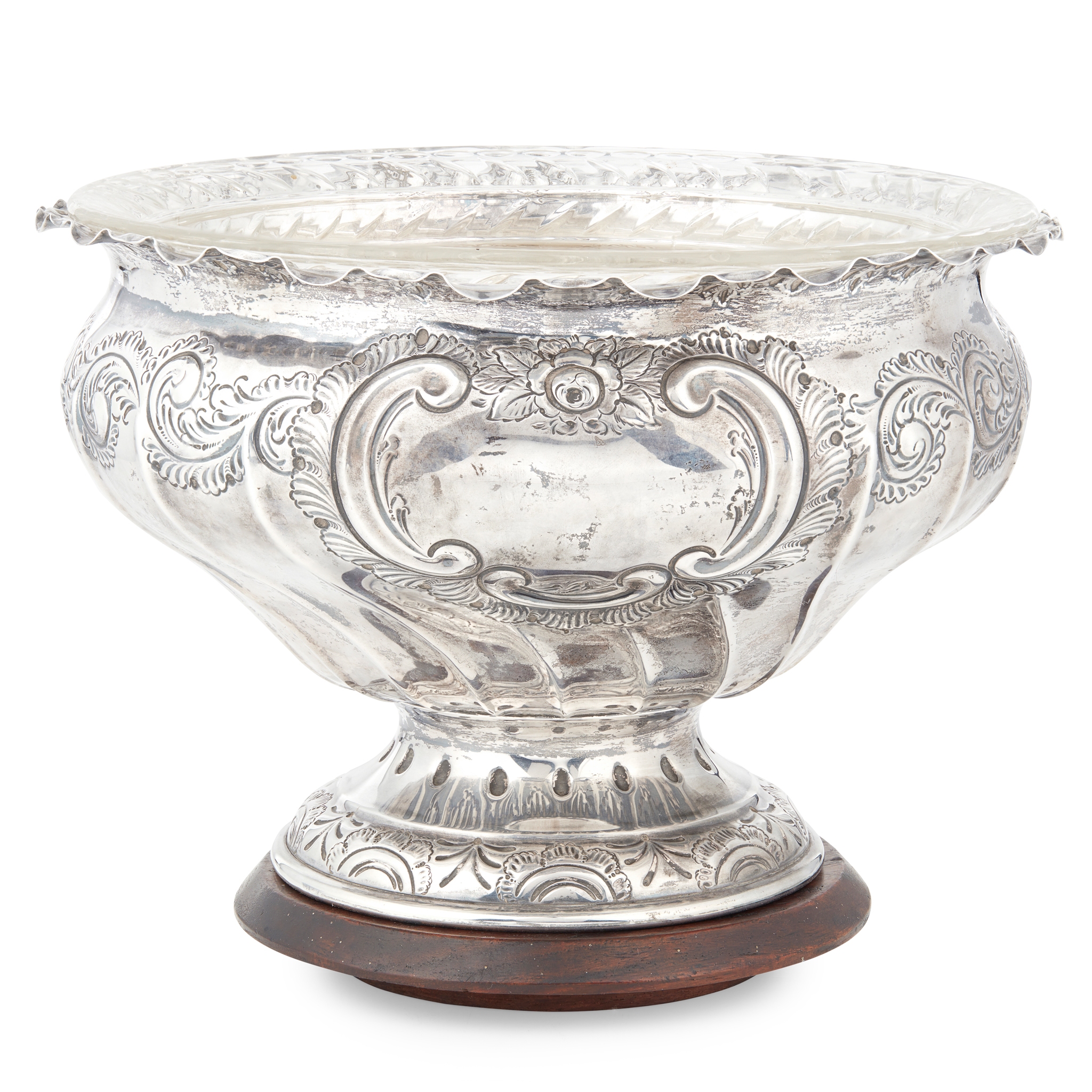 An Edwardian punch bowl