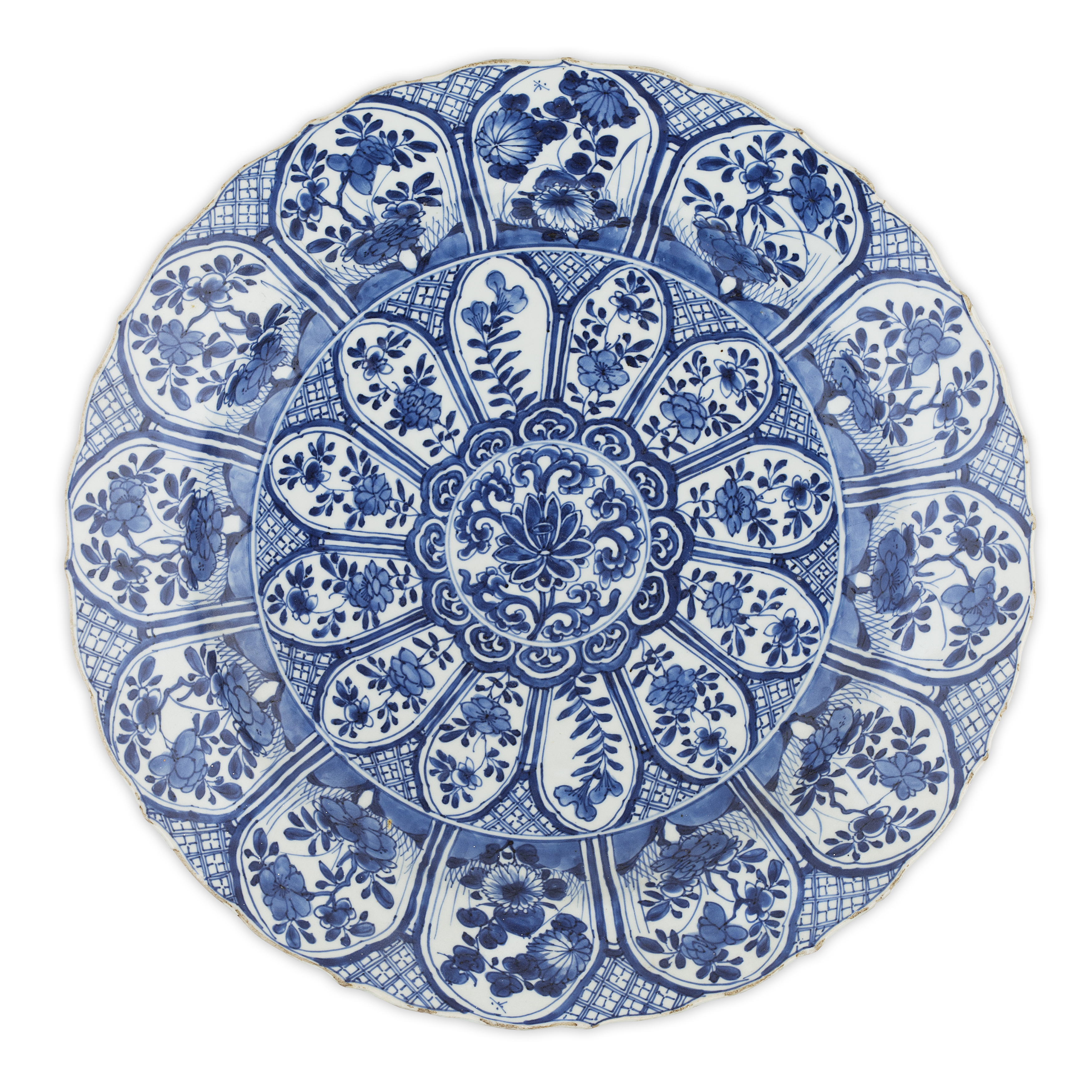 BLUE AND WHITE LOBED-RIM CHARGER