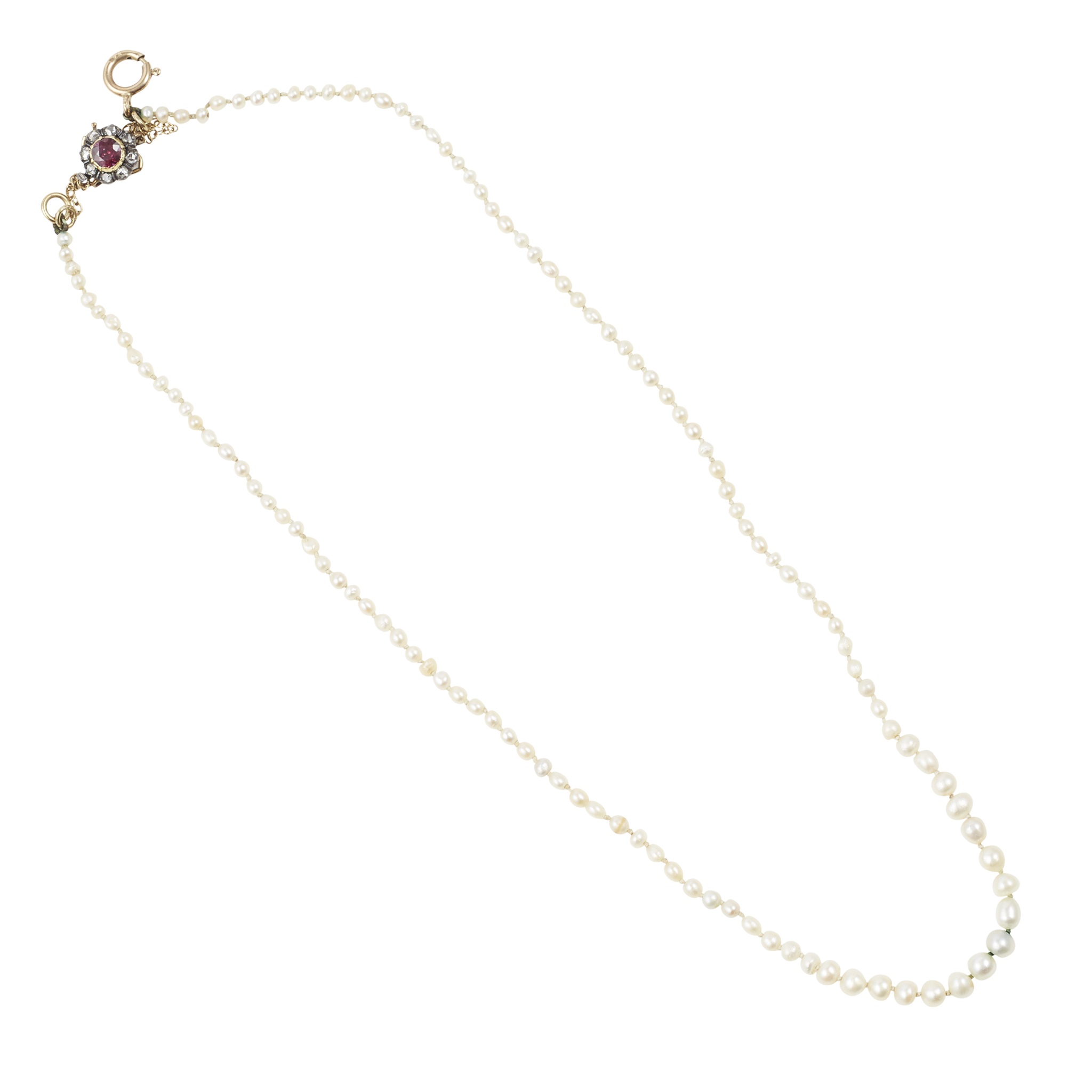 A natural saltwater pearl necklace