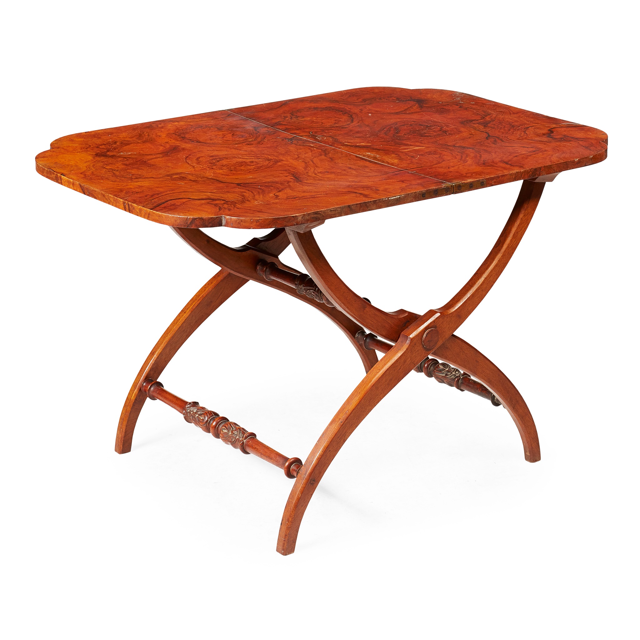 VICTORIAN WALNUT COACHING TABLE