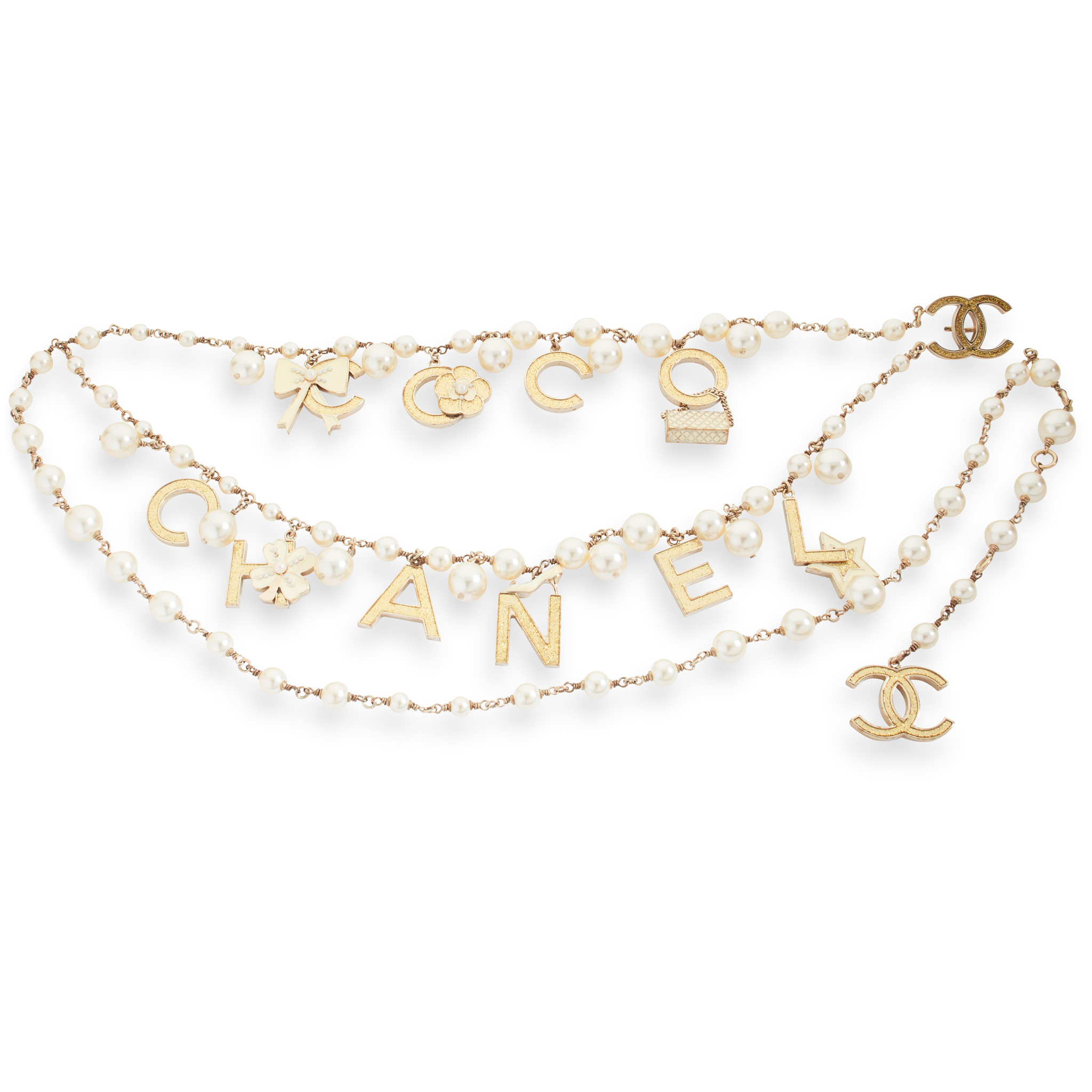 Chanel: A Faux-Pearl Belt