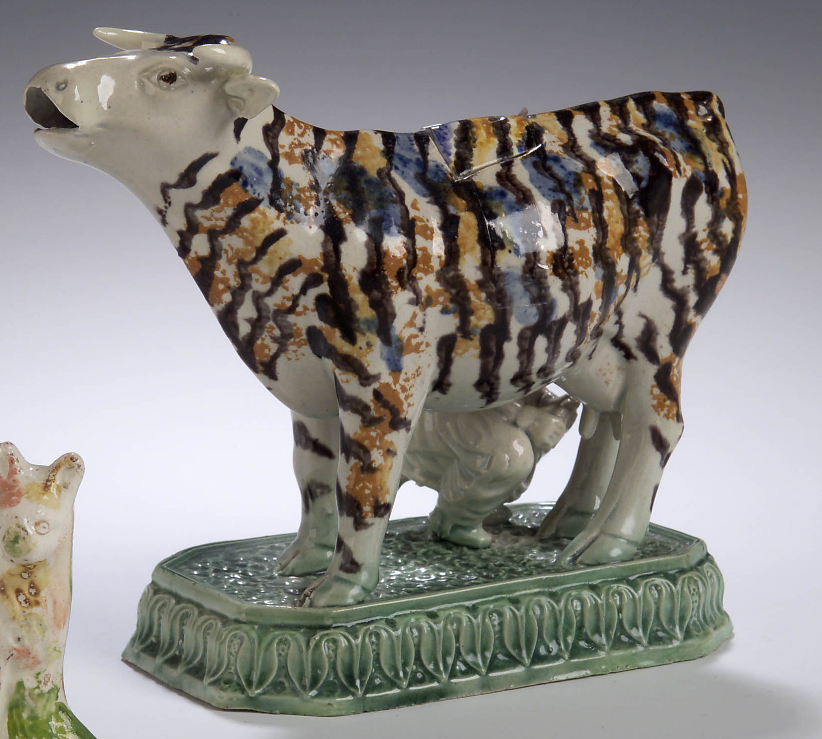 A pearlware milking group