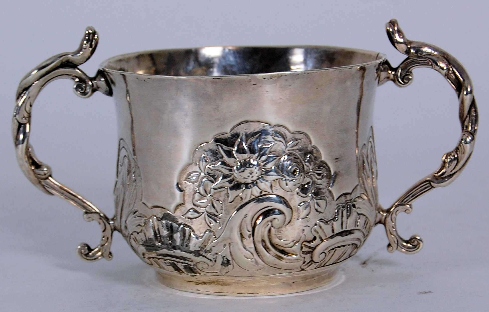 A George III twin handled porringer