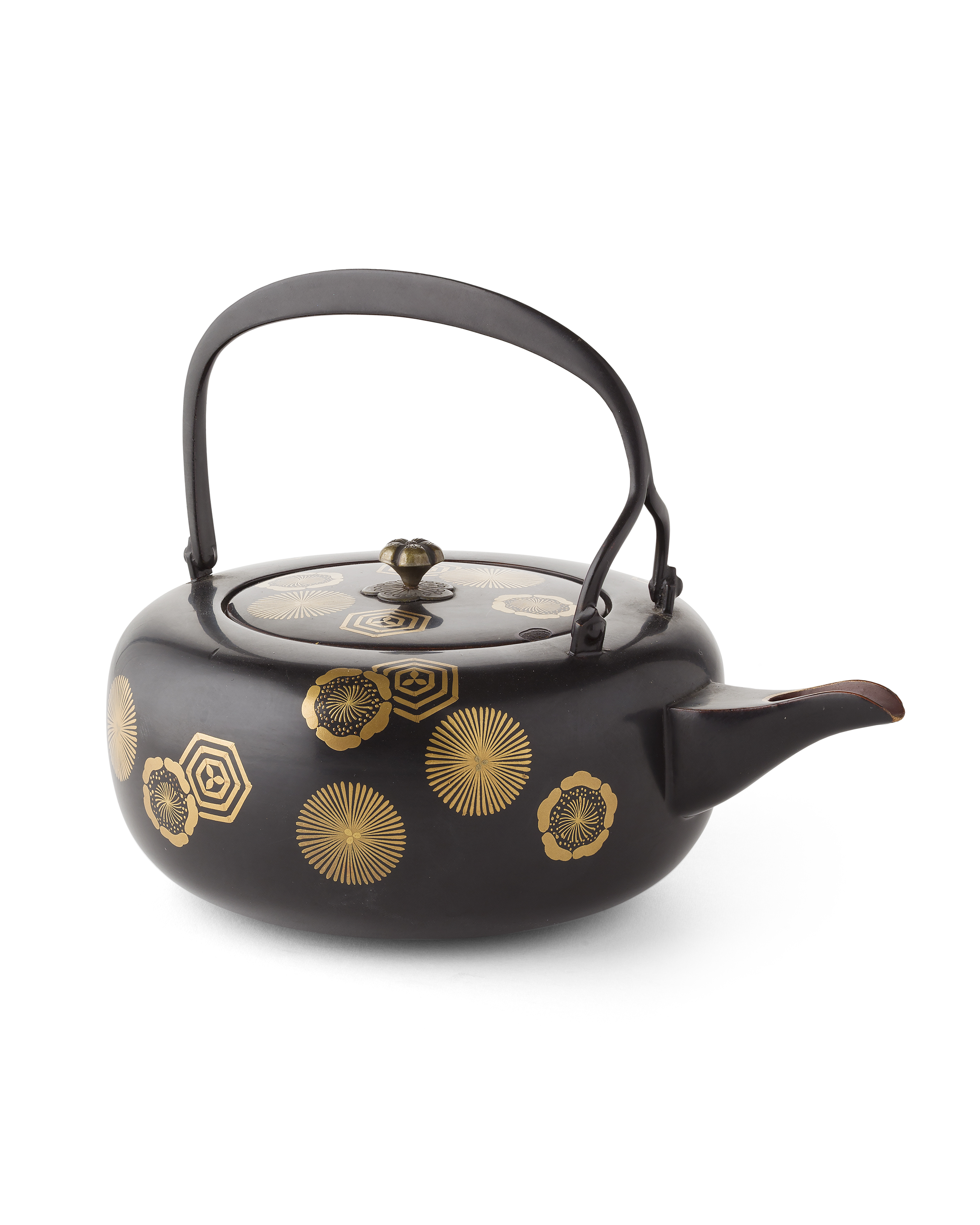 JAPANESE BLACK AND GILT LACQUER TEAPOT