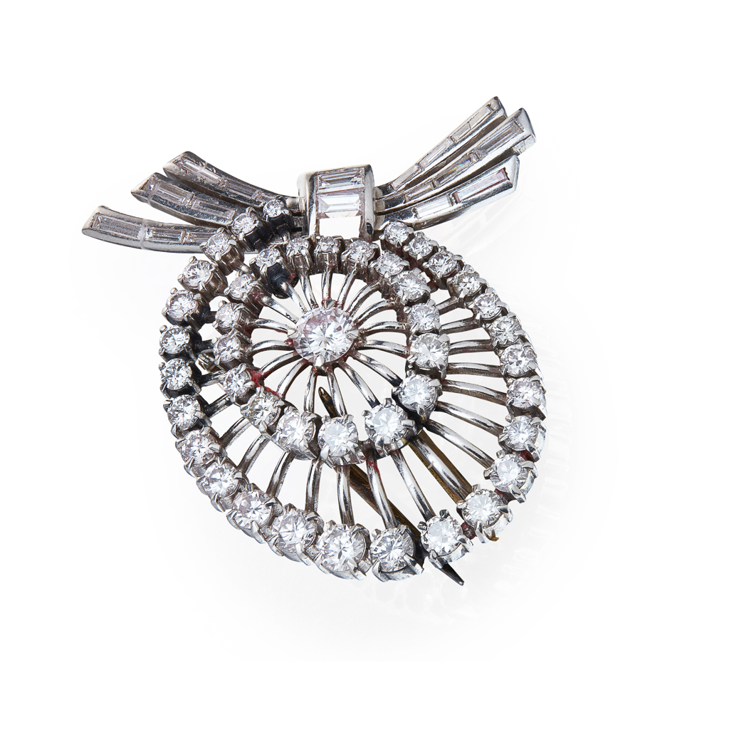 A mid-20th century diamond set clip brooch