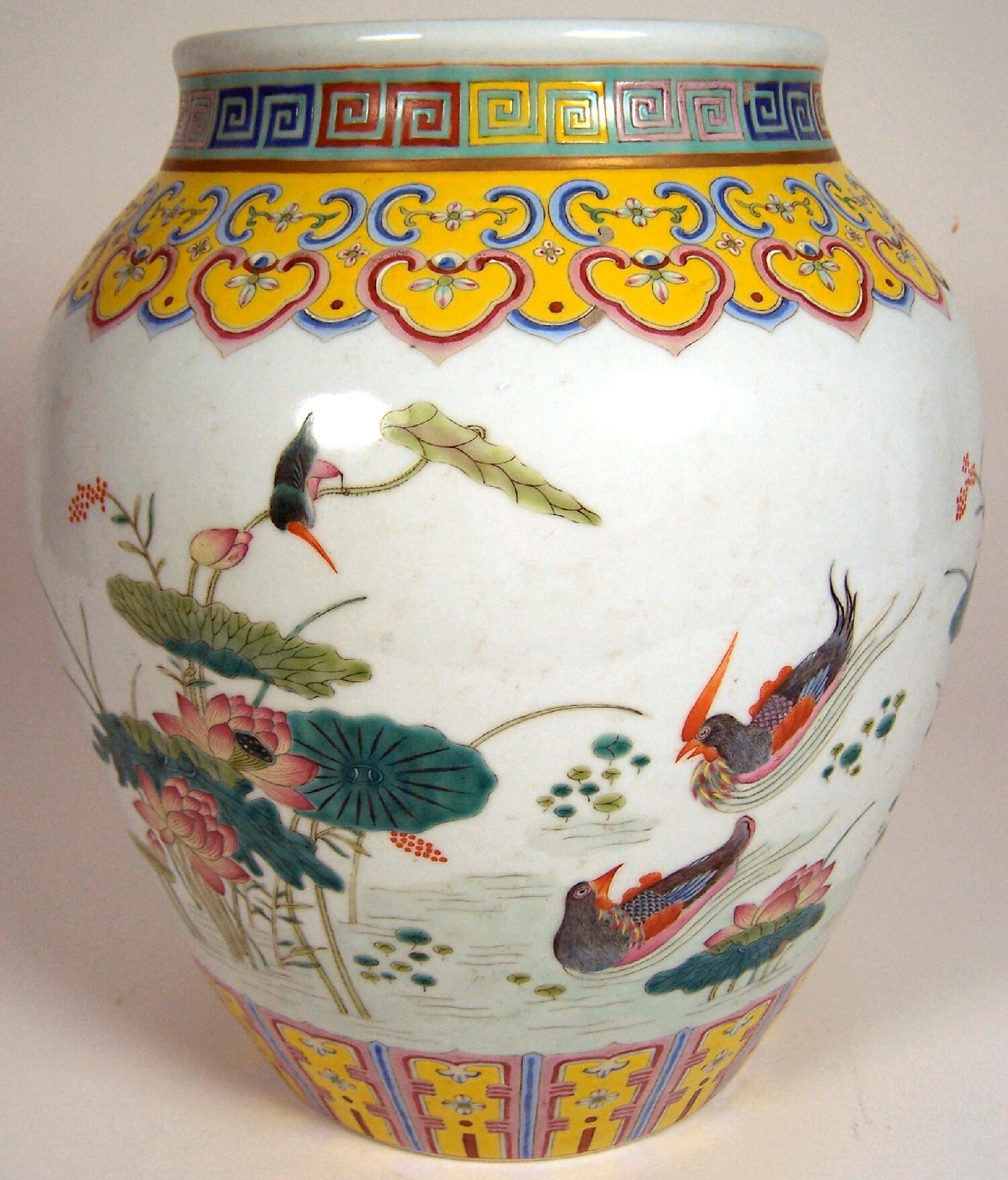 CHINESE FAMILLE ROSE VASE