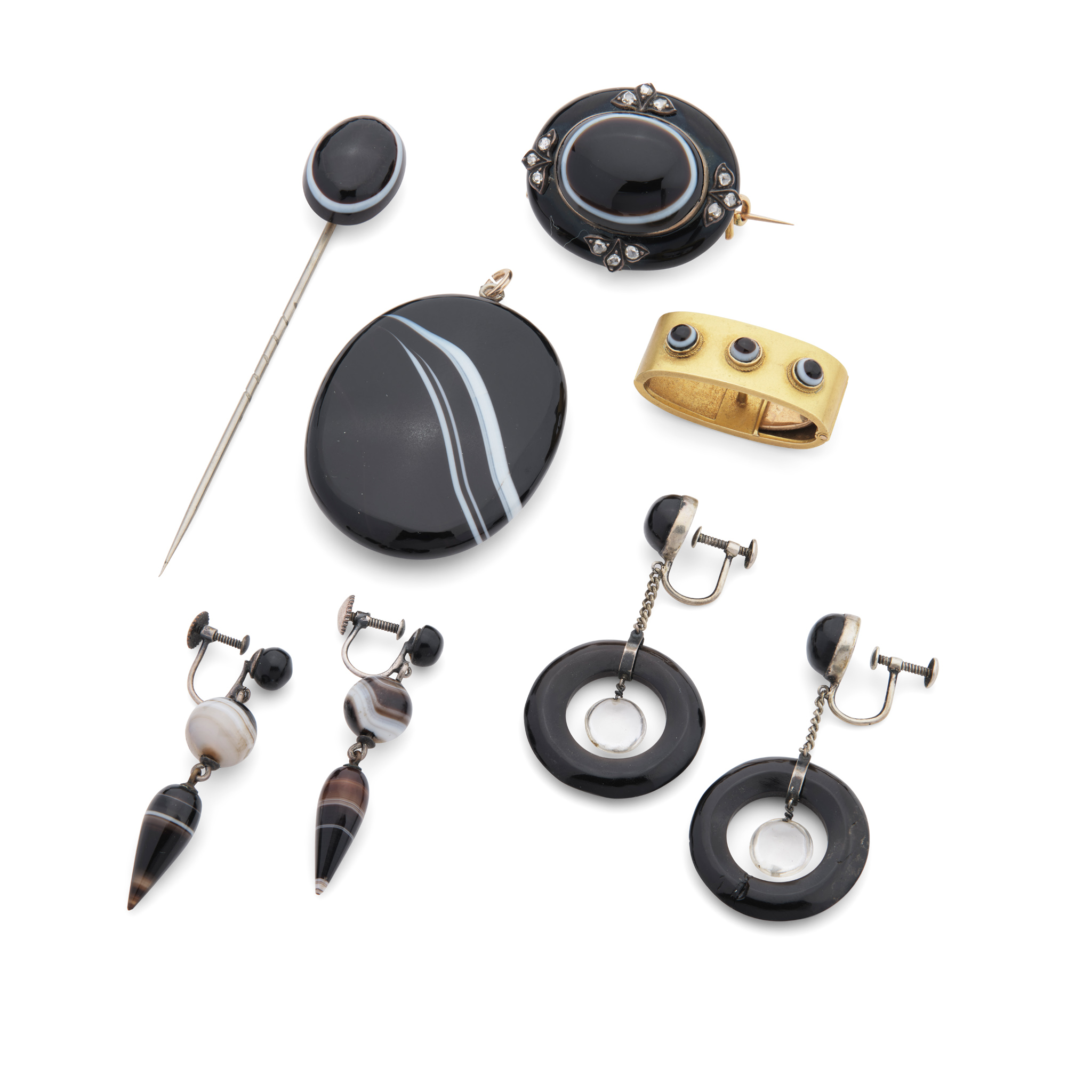 A collection of banded agate jewellery