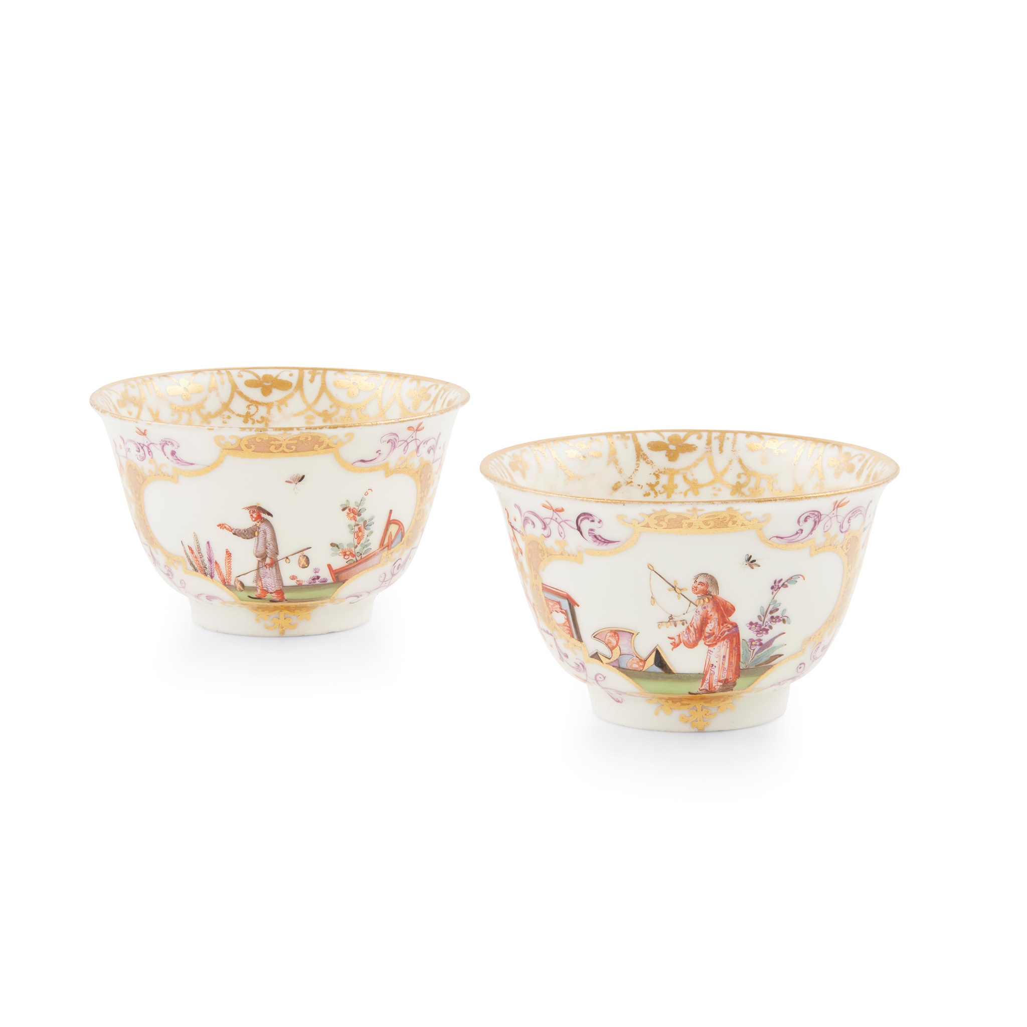 PAIR OF MEISSEN TEA BOWLS